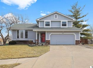 2929 N 155th Cir, Omaha, NE 68116