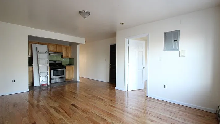 Rented by Nooklyn NYC LLC | media 42