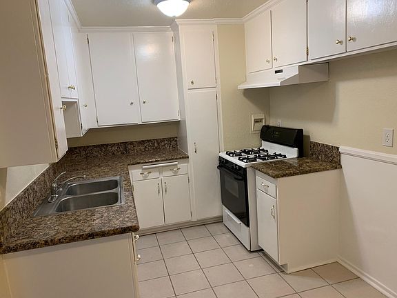 3rd image of 10340 Pradera Ave #3