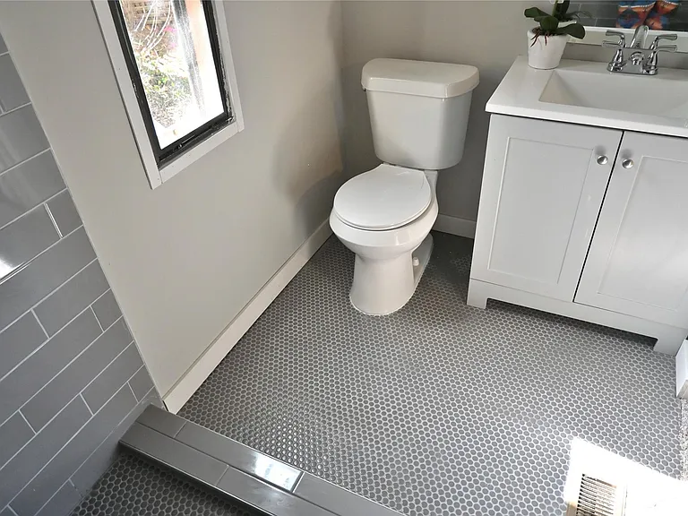13721 Brigadier Dr — Photo 8