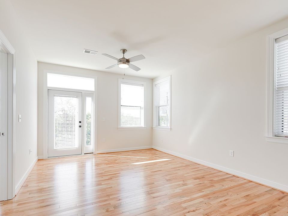 1st image of 2910 Q St #101