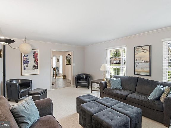 4th image of 4 Scottsdale Ct