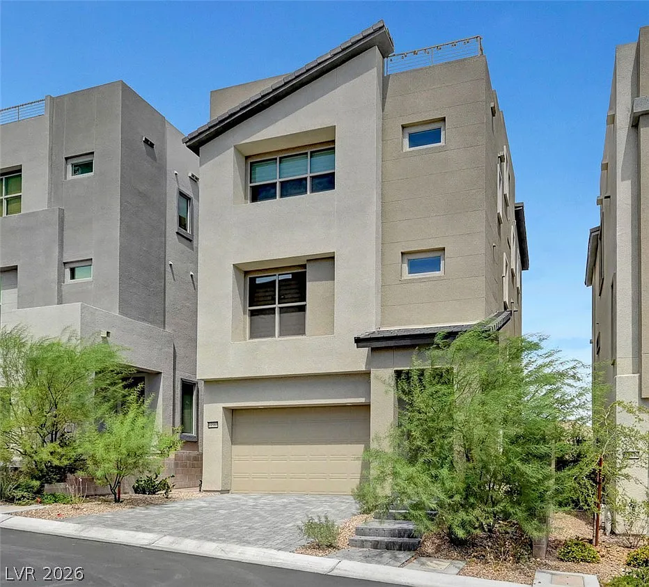 3 bed, 2.5 bath, 2387 sqft, $3,295 — Photo 1
