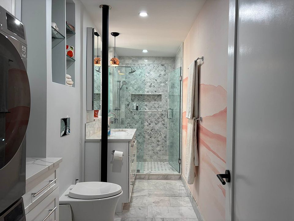 1st image of 135 W 58th St APT 8D