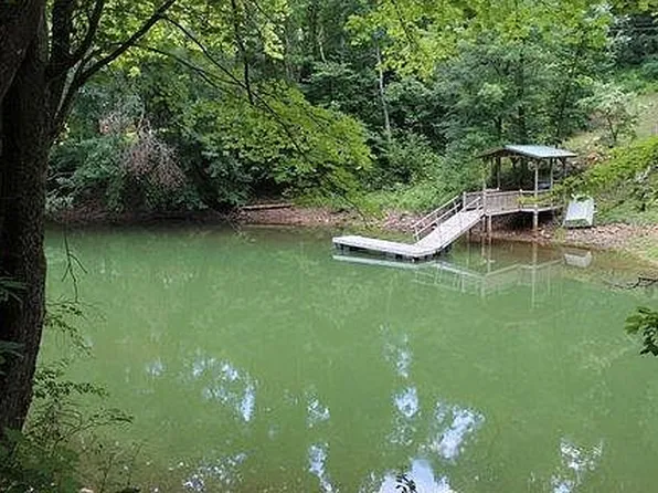499 Sunnyside Rd, Hiawassee, GA 30546