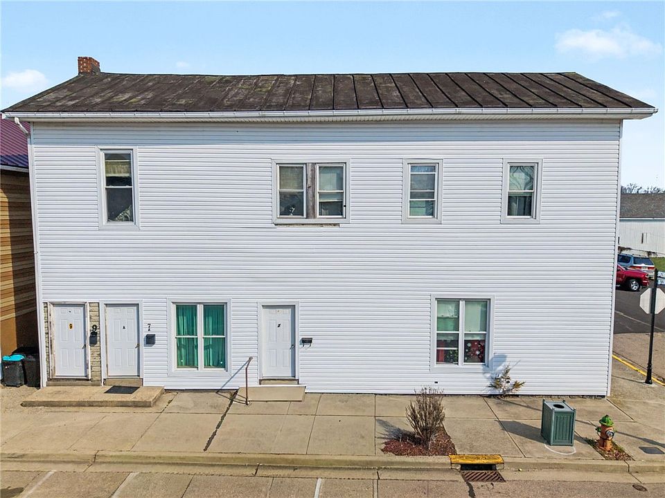 1st image of 7 W Center St