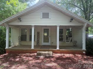 3880 Love Rd, Claremont, NC 28610