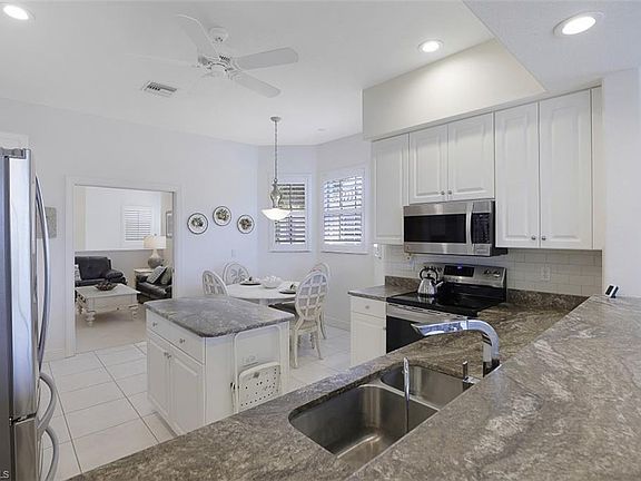 4th image of 562 Vintage Reserve Ln #20-C