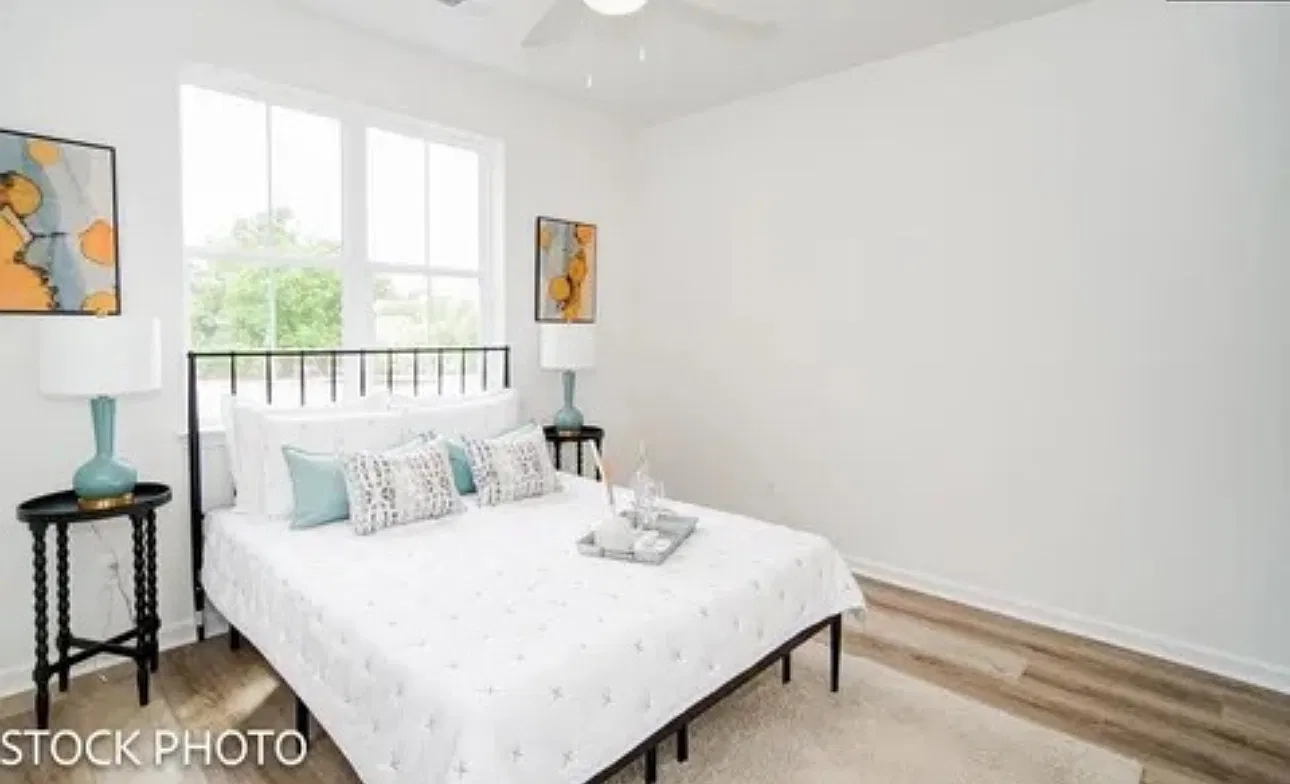 1616 Rice St — Photo 2