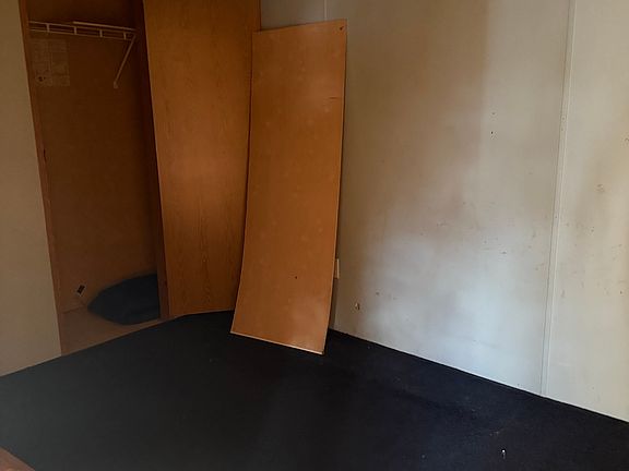 5th image of 9 Clayton Dr