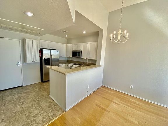 5th image of 1301 Cabrillo Ave Unit 413