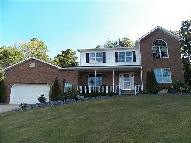 190 Washington Dr photo 1