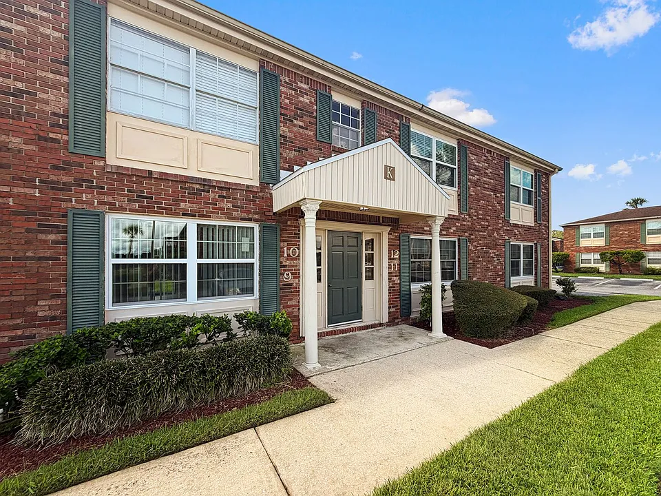 1920 E Edgewood Dr E #K9