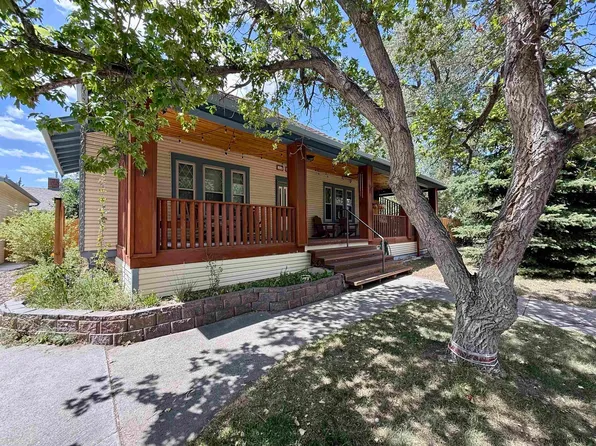 3102 Dey Ave, Cheyenne, WY 82001