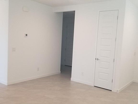 5th image of 9356 W Monterosa St