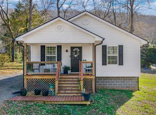 305 Lincoln Ave SE, Fort Payne, AL 35967