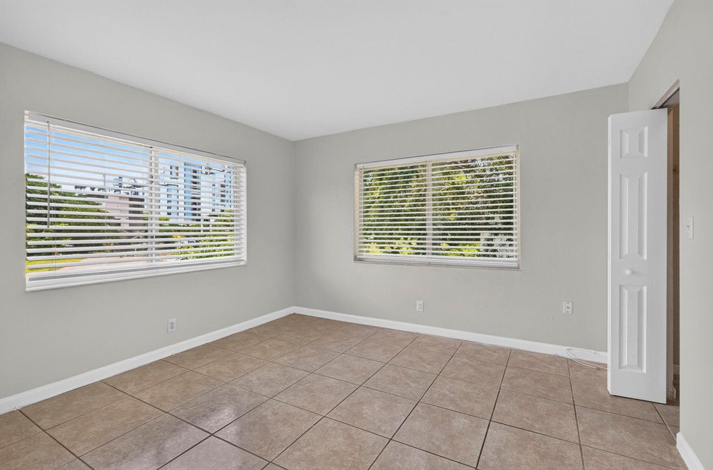 151 SE 6th Avenue #16, photo 9