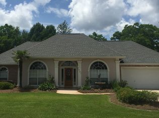 1461 Sycamore Pl, Mandeville, LA 70448