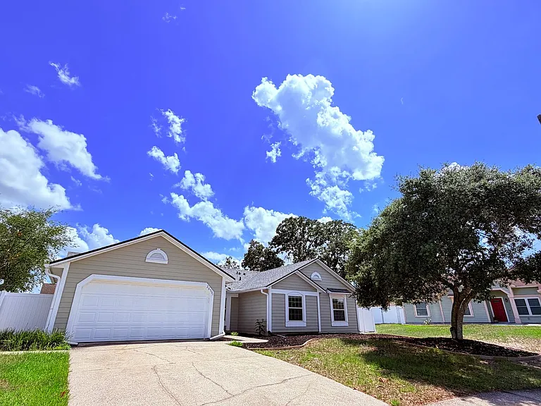 2850 Bolton Bnd — Photo 2