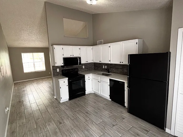 8931 W Desert Jewel Dr — Photo 6