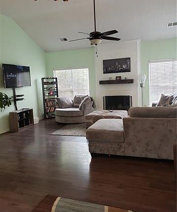 3rd image of 9214 Myrtle Garden Ct