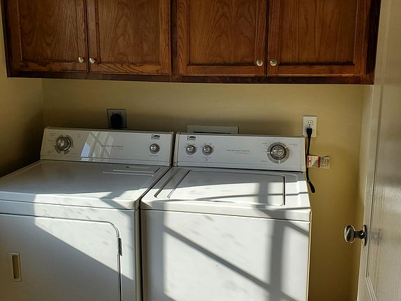 5th image of 1911 Horsetail Fls APT 3