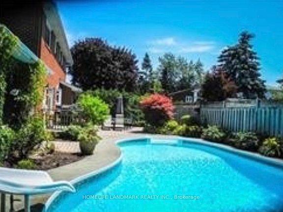 2nd image of 15 Tofino Cres