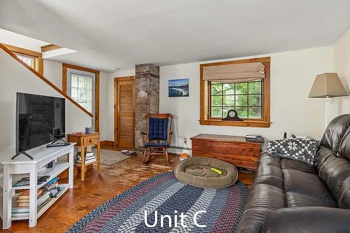 19 Pleasant St #C — Photo 7