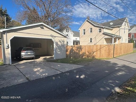 2nd image of 819 Franklin St