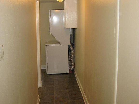 Hallway with Washer/Dryer