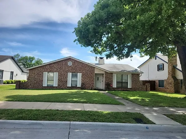 750 Red Wing Dr, Lewisville, TX 75067