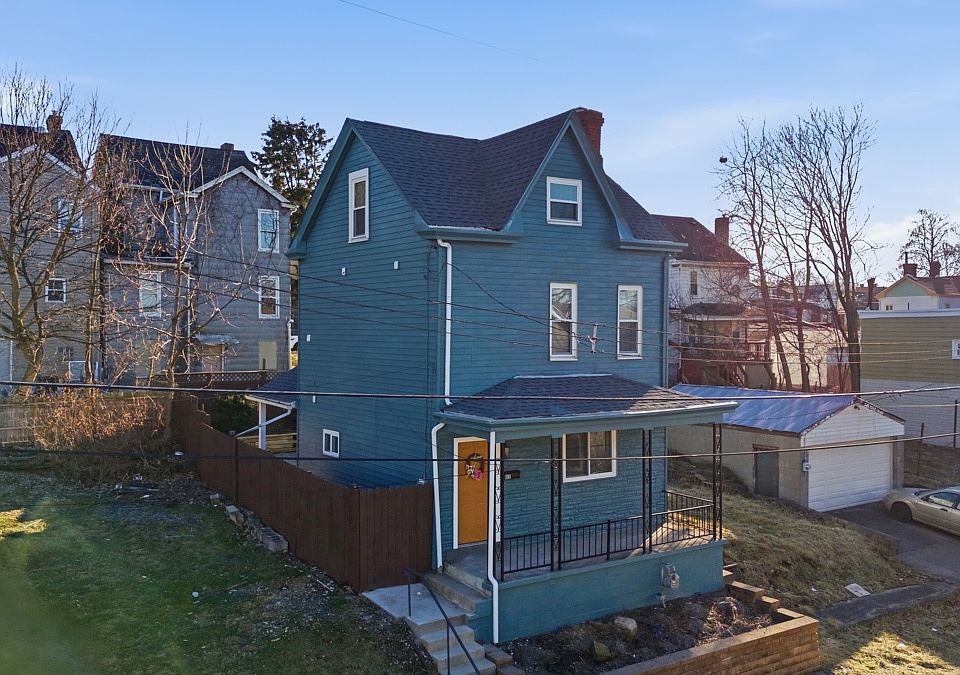 Single Family Home with No direct Neighbors