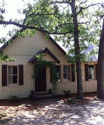 4th image of 2231 Woodland Dr