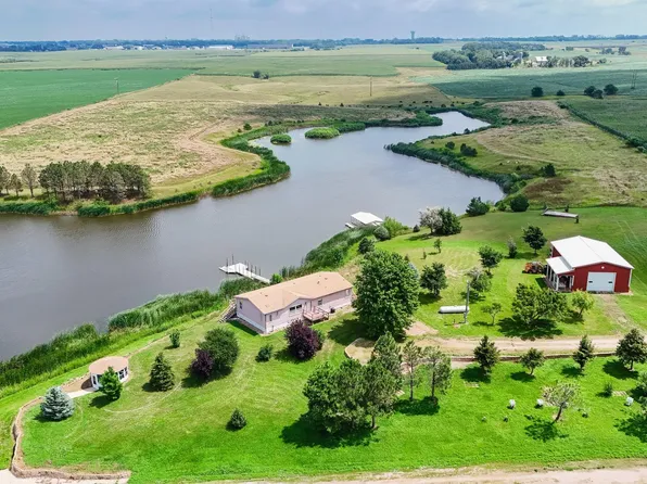 46924 298th St, Beresford, SD 57004