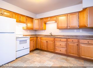 631 State St #1, Combined Locks, WI 54113