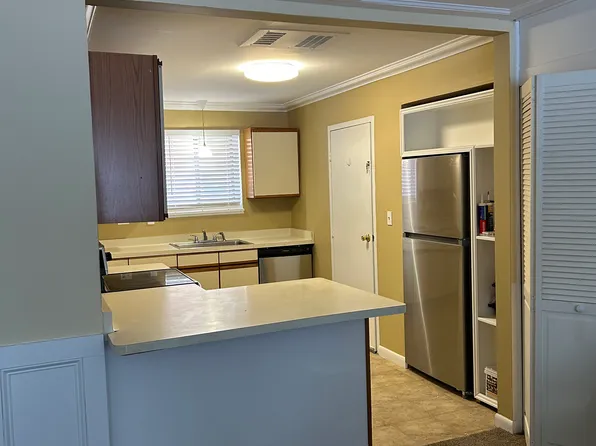 2454 East Ave APT A, Rochester, NY 14610