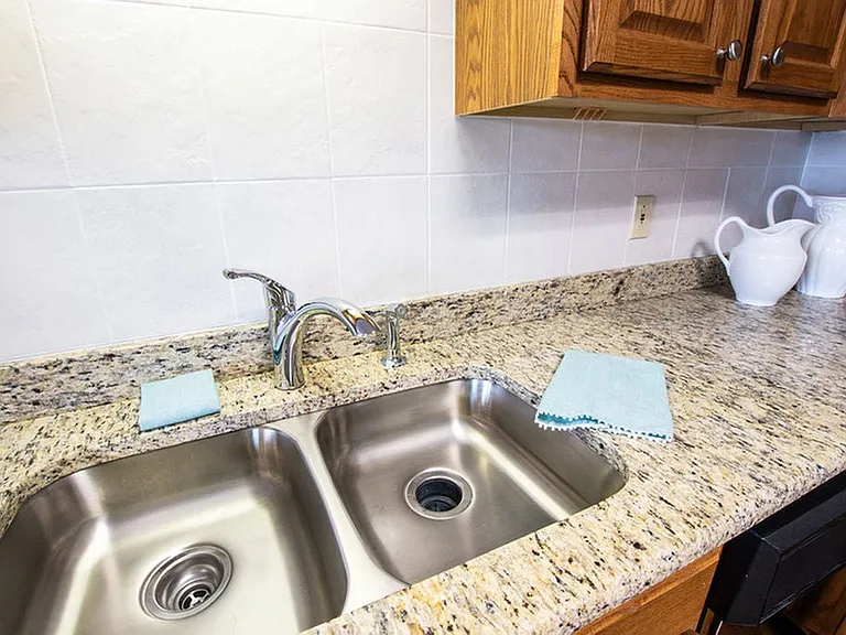 Windsong Place Apartments — Photo 27