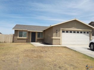1039 Alamo St, Brawley, CA 92227