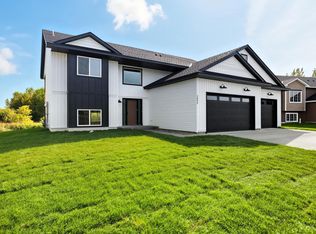 2892 29th St NE, Sauk Rapids, MN 56379