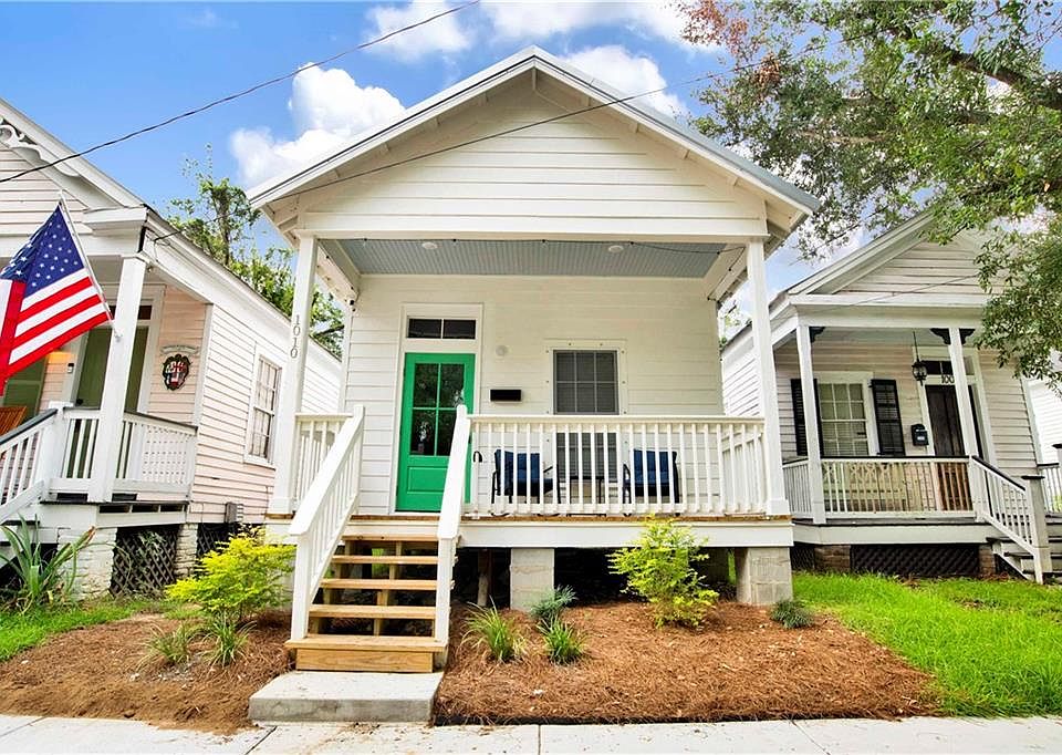 1st image of 1010 Caroline Ave