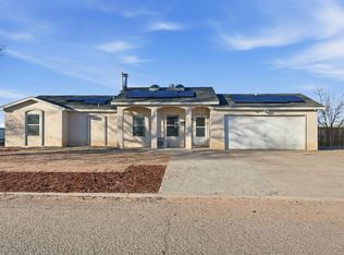 19 Owens Dr, Los Lunas, NM 87031
