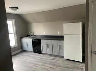 936 N 5th Ave #2, Kankakee, IL 60901