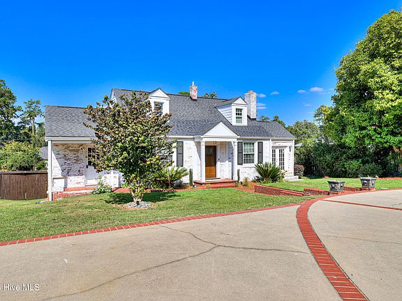4th image of 3011 Fox Spring Road