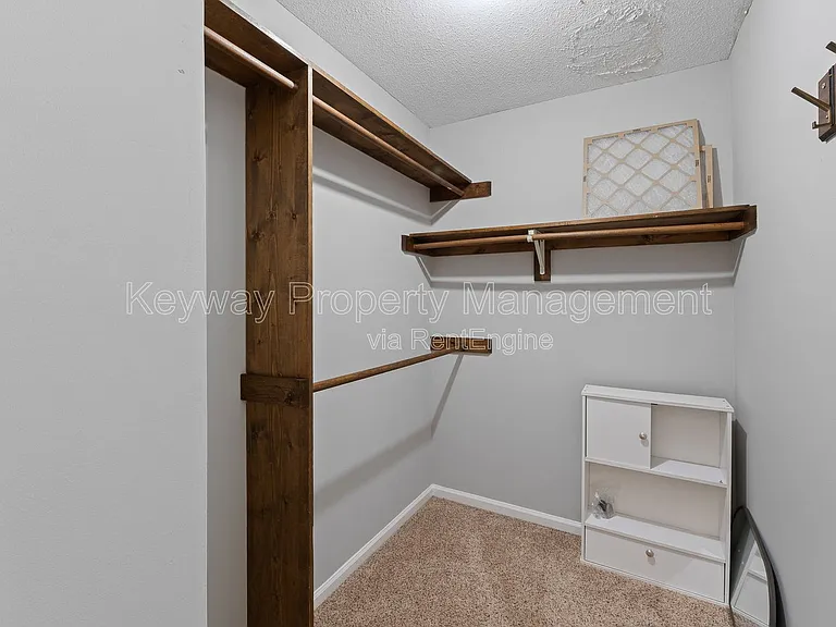 255 Silver Maple Rd — Photo 14