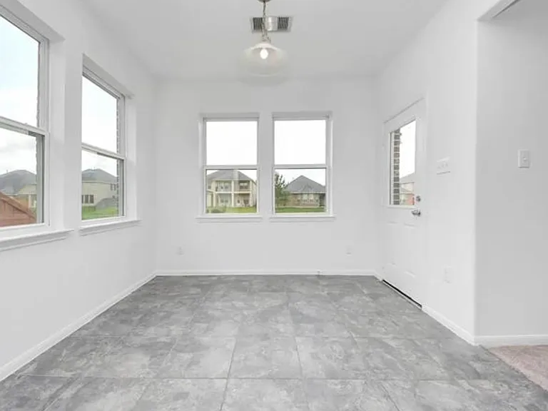 3727 Varna Ct — Photo 16