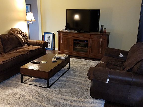 2nd image of 6607 Whalen Ln