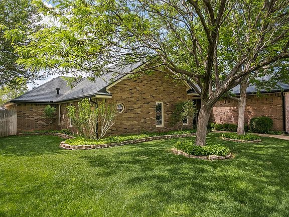 2nd image of 7821 Underwood Dr