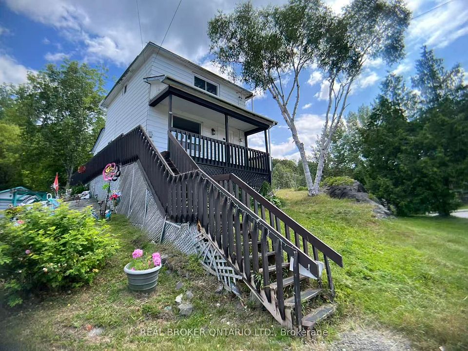 1st image of 236 Mountain St