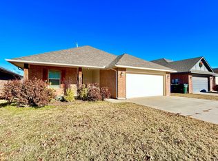 2217 Fallview Dr, Edmond, OK 73034