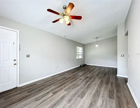 1684 Crystal Park Cir — Photo 3